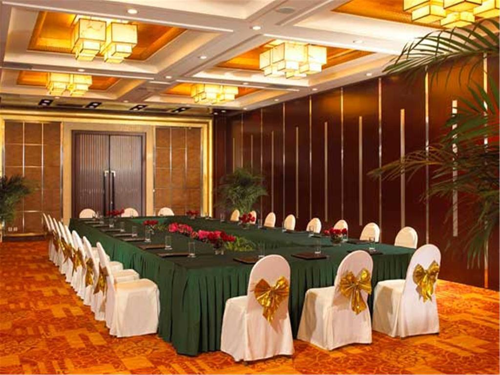 Gloria Plaza Shenyang Hotel Exterior photo