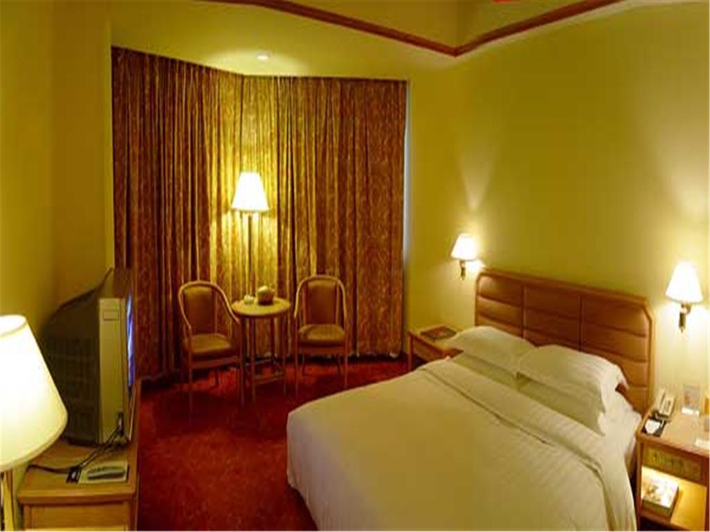 Gloria Plaza Shenyang Hotel Exterior photo